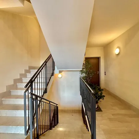 Mazzarona, Apartment