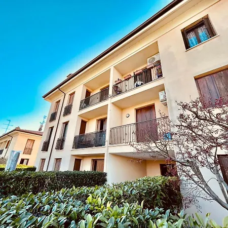 Mazzarona, Apartmán *