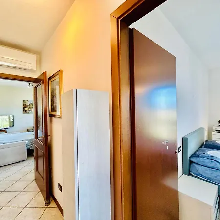 Mazzarona, Apartmán Sirmione