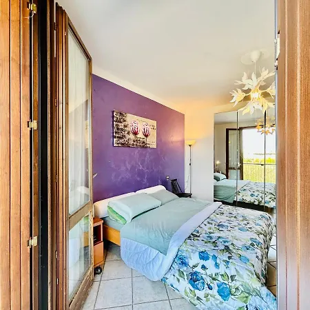 Mazzarona, Apartmán *